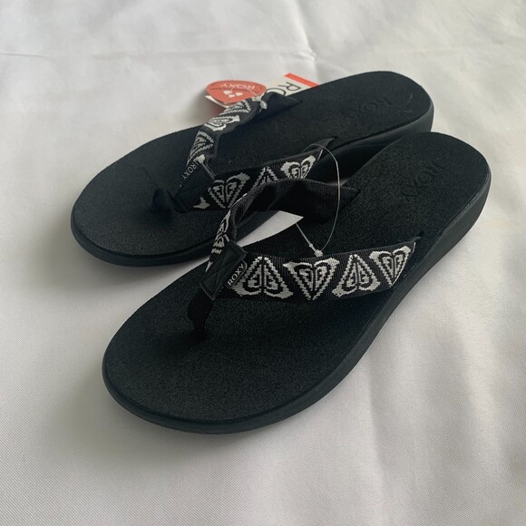 Roxy Women's Sandals Bundle Flip Flop Slides Leather Beach Vacation NWT Sz 9 - Picture 9 of 13